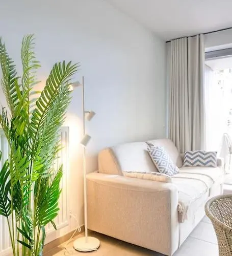 Charming By The Sea In Apartment